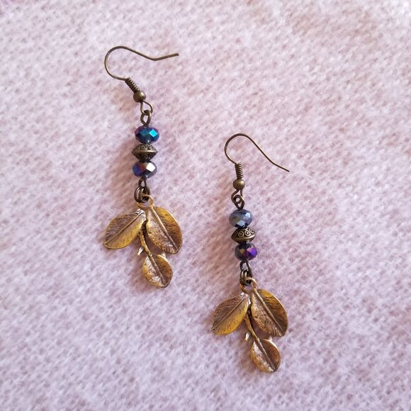 New Handmade Earrings with cryatals - Picture 6 of 6